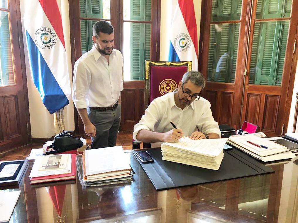 Mario Abdo designó cinco  nuevos embajadores  en el extranjero