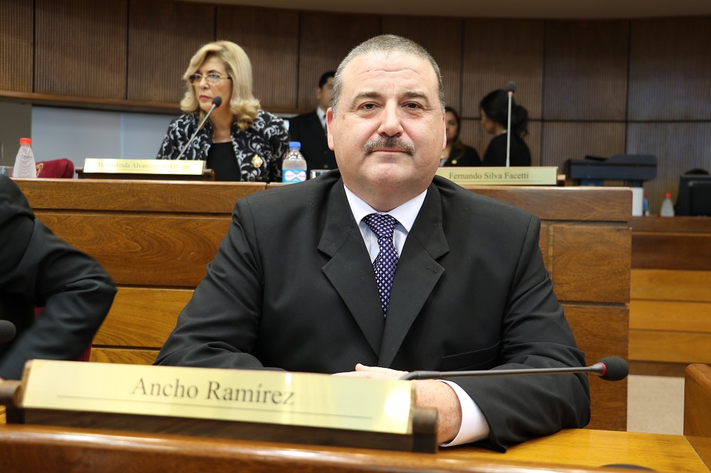 Lucas Aquino nuevo senador tras la renuncia de «Ancho»  Ramírez