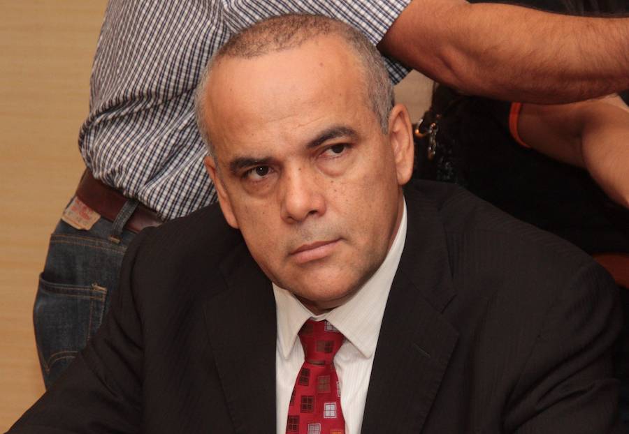 Basilio Núñez, cuestionó la forma en que se desarrolló la sesión extraordinaria