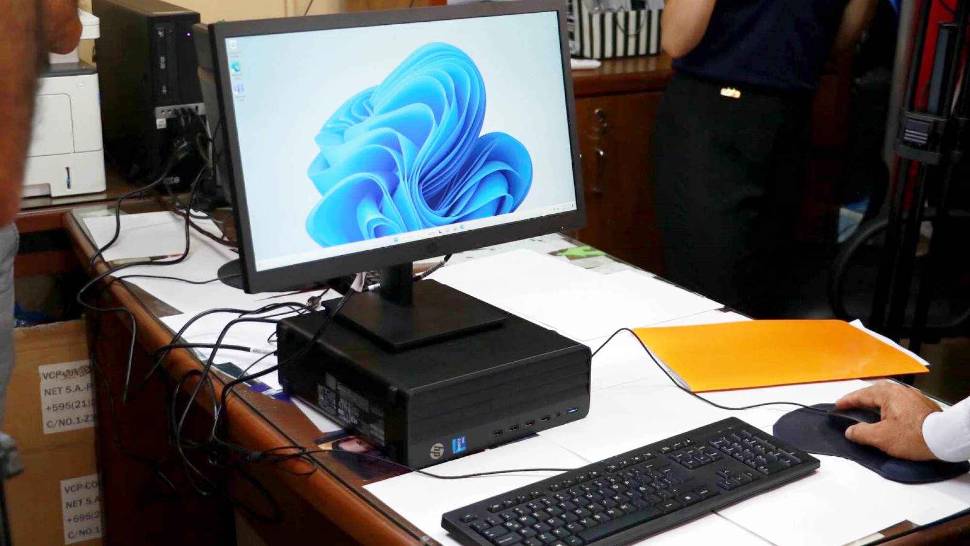 Proveedor de computadoras enseña “cómo vender al Estado”