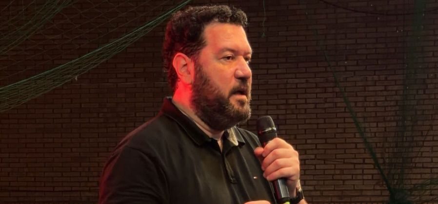 Capello admite respaldo político a Camilo Pérez y evita responder sobre el uso de recursos público
