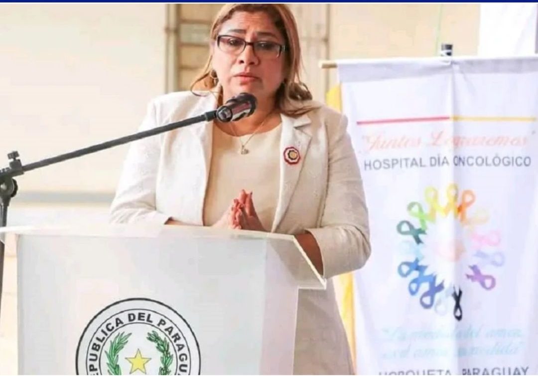 Orué contradice a Liz Meza y afirma que sí habló con la gobernadora por retención de camiones