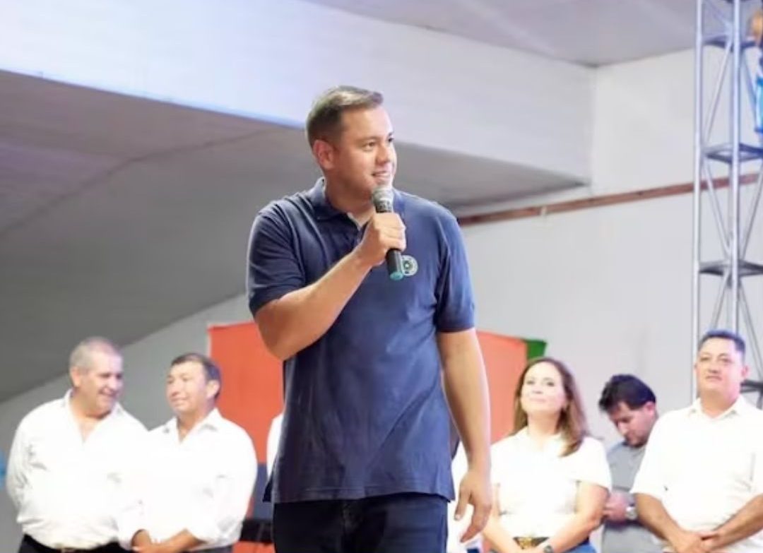 Prieto denuncia crisis social y económica durante gira en Misiones