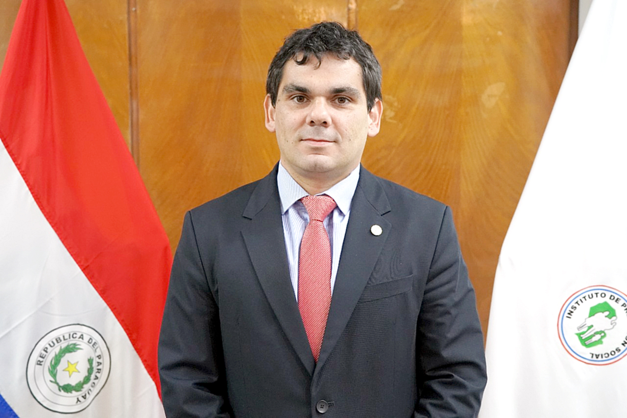 Consejo del IPS definiría este miércoles la continuidad de su director jurídico