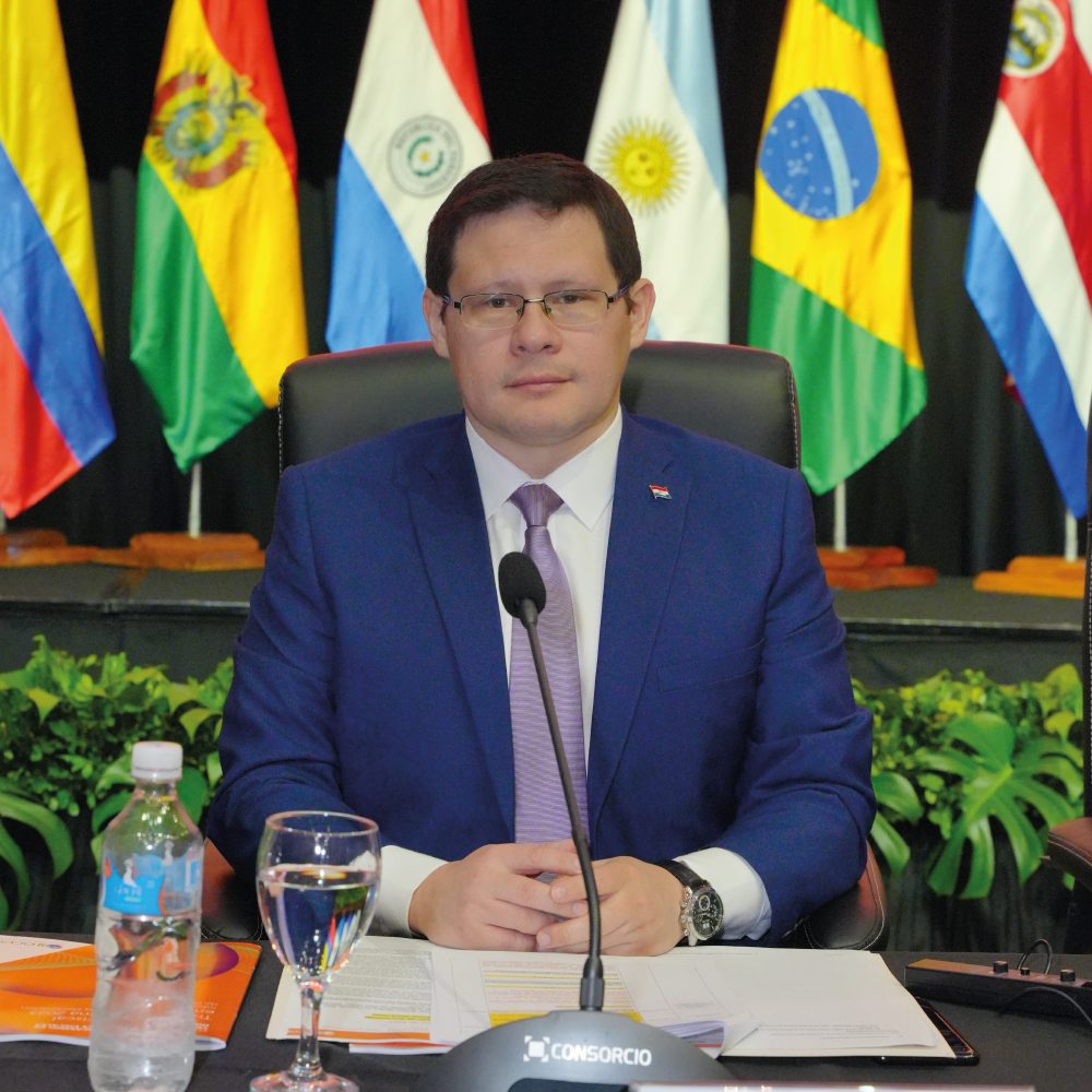 Orué responde a Rubín y minimiza críticas: “Estoy tranquilo haciendo mi trabajo”