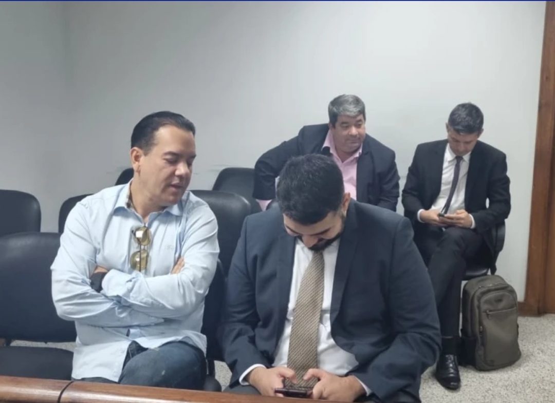 Declaran en rebeldía a Friedmann por llegar tarde a audiencia y ordenan su captura