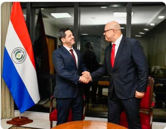 Raúl latorre  señala como un desafio del nuevo ministro de Economía es que “los paraguayos tengan dinero en el bolsillo”