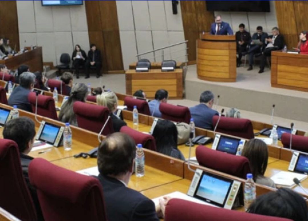 Cartistas hablan de transparencia, pero cargan cuestionamientos por acceso a la información