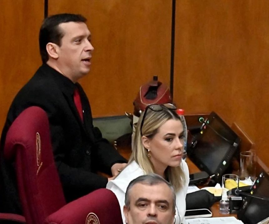 Senado analiza proyecto para reducir trámites a comisiones vecinales