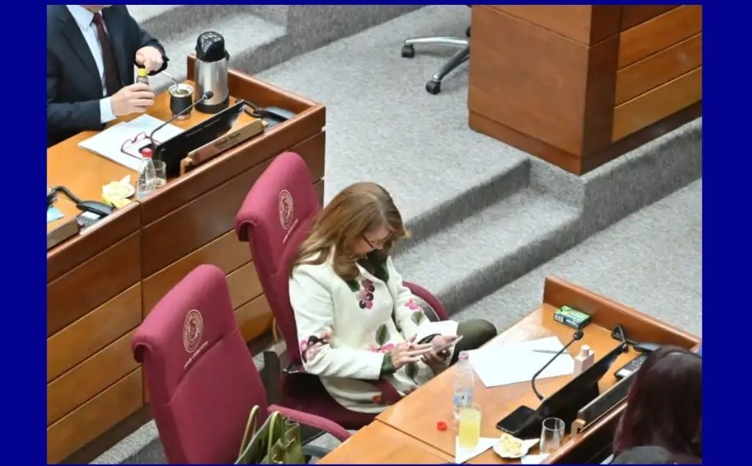 “AGRADEZCA A CARTES POR PERMITIRME HABLAR”